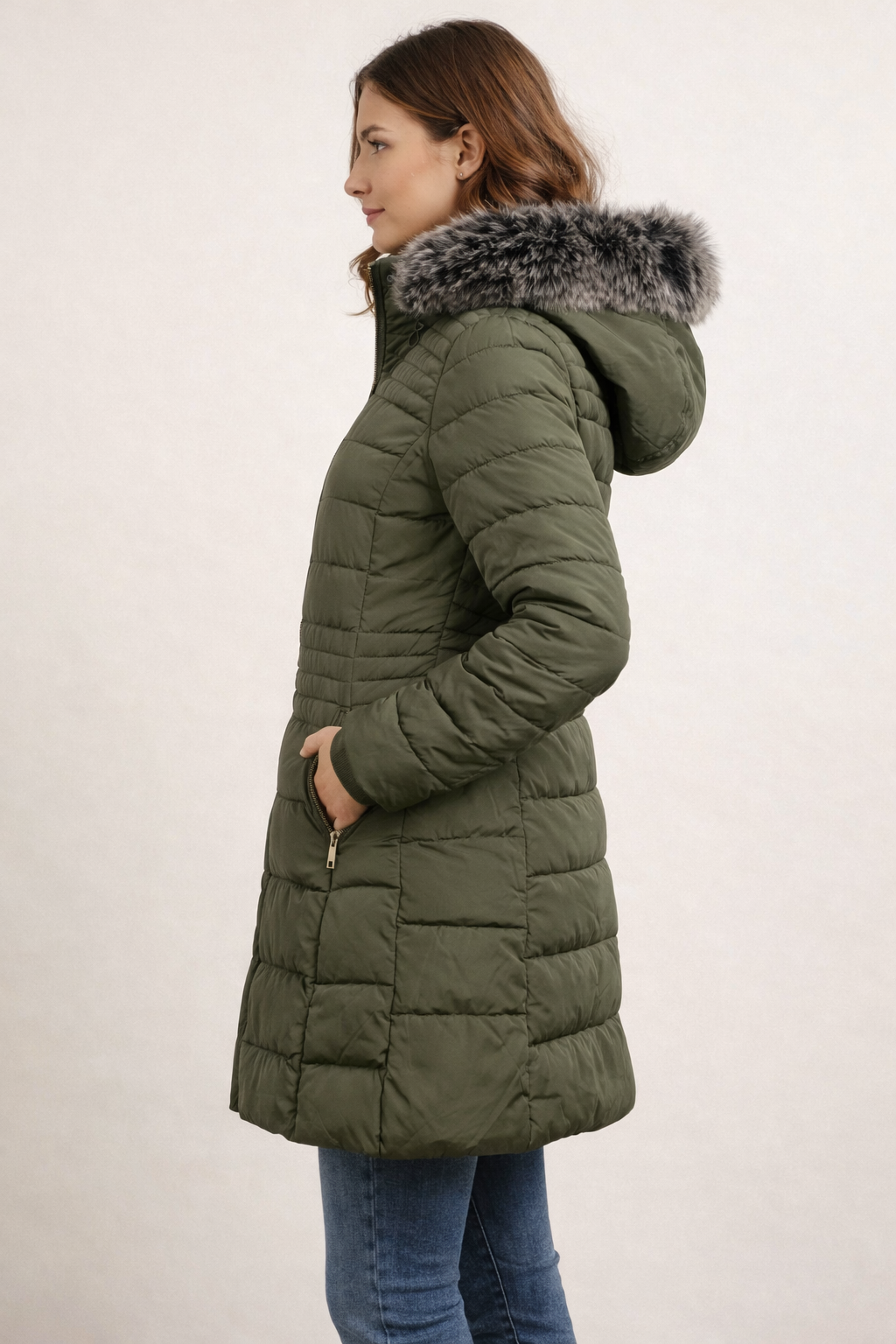 Women’s Long Puffer Coat with Faux Fur Hood – Winter Essential (Sizes M & L)